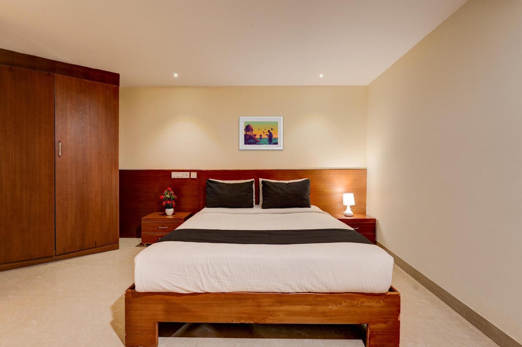 Hotel O V3R Residency Bangalore Exteriör bild