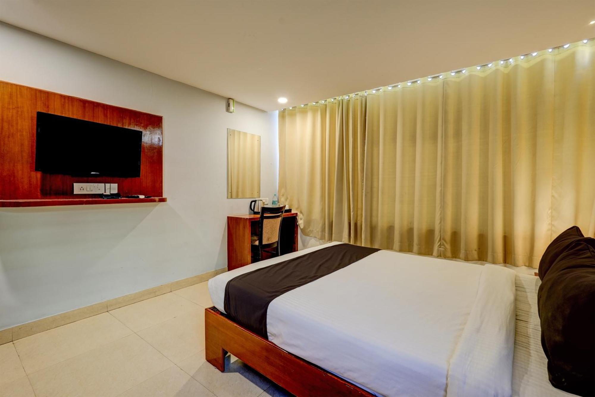 Hotel O V3R Residency Bangalore Exteriör bild