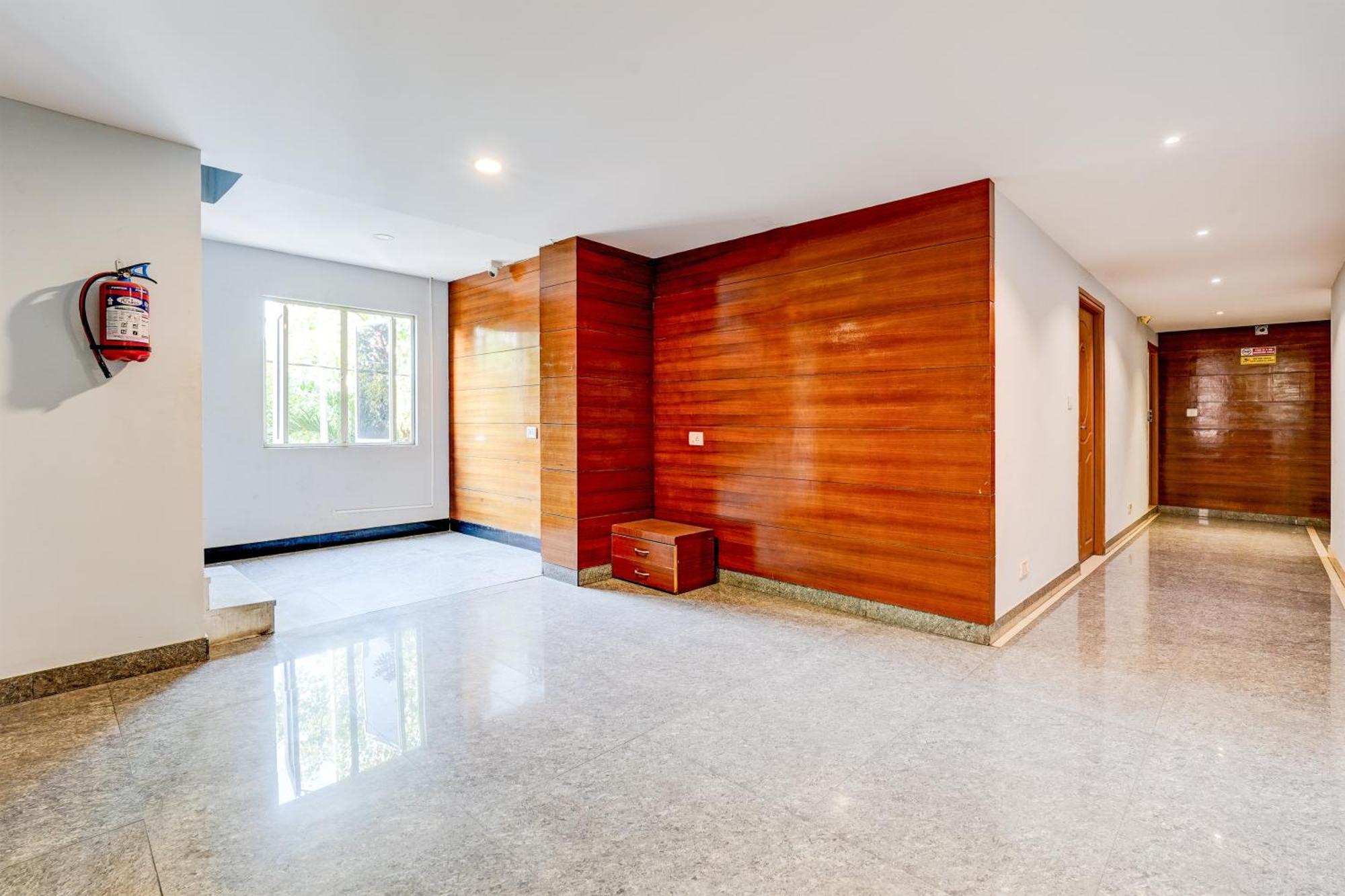 Hotel O V3R Residency Bangalore Exteriör bild